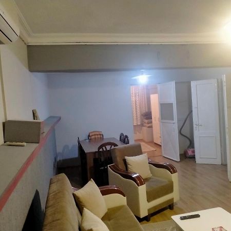 2 Bedrooms Central Area Located Appartment 1Floor Истанбул Екстериор снимка